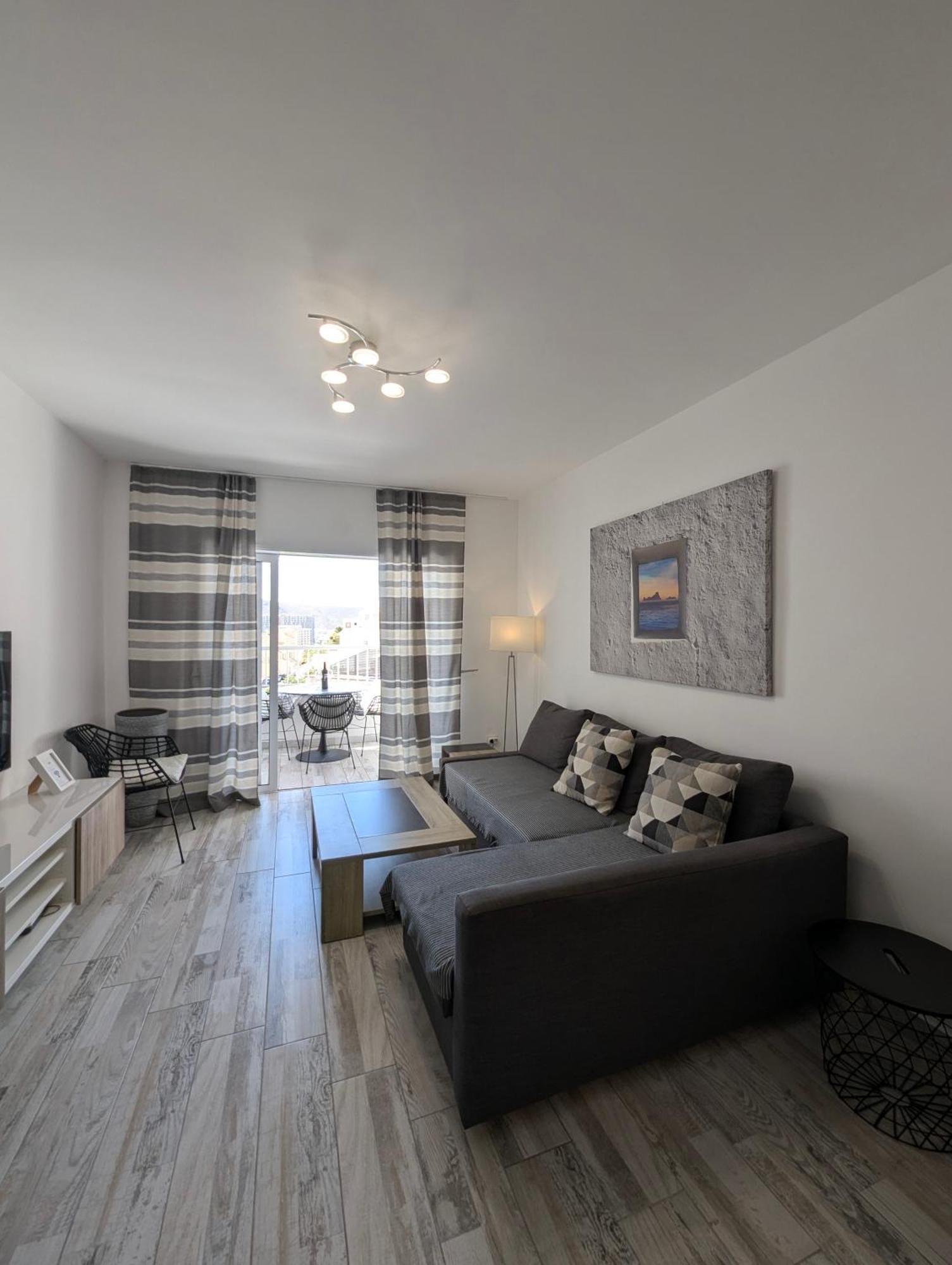 Cozy Apartment In Los Cristianos Guincho  Ngoại thất bức ảnh