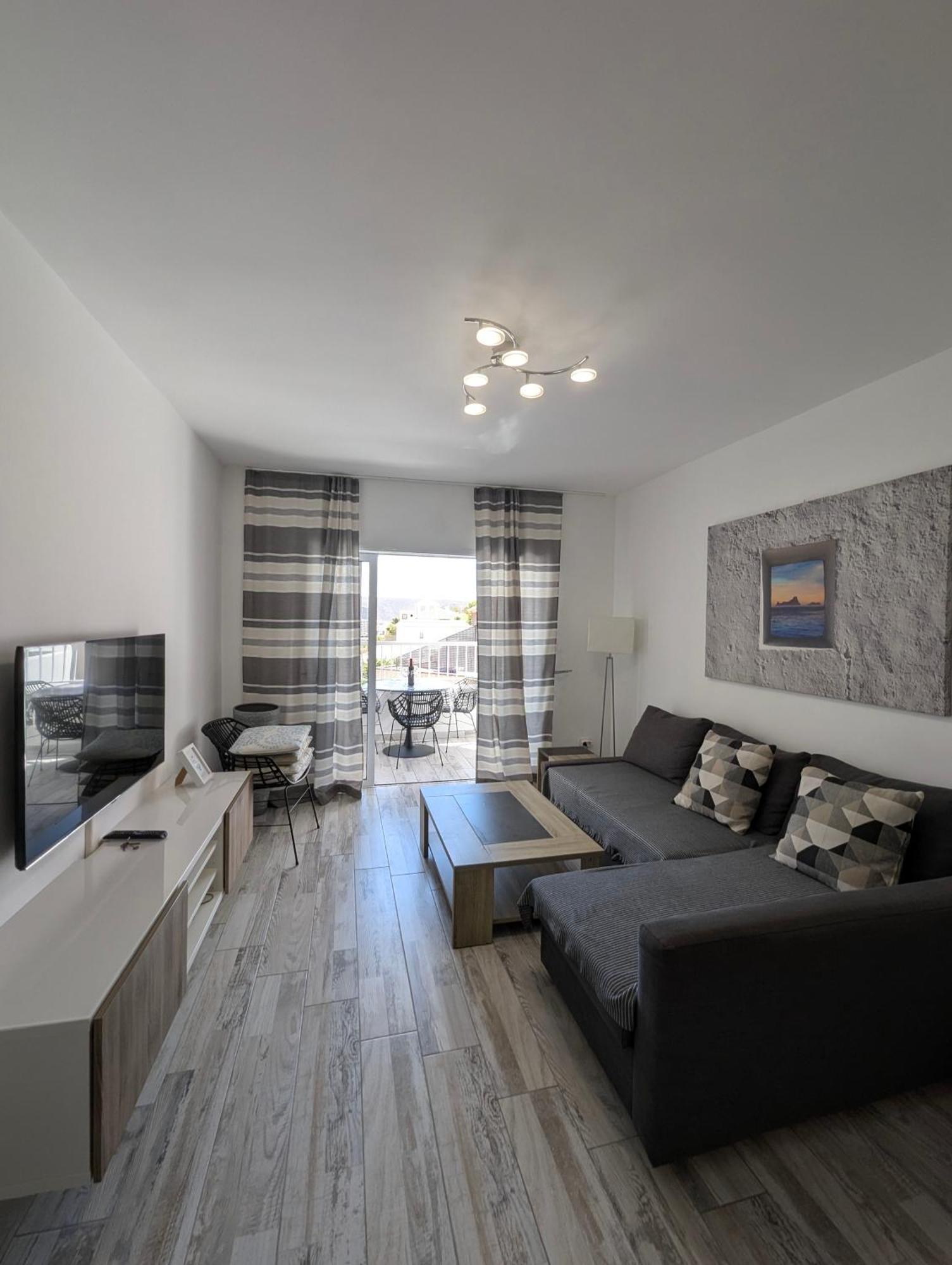 Cozy Apartment In Los Cristianos Guincho  Ngoại thất bức ảnh